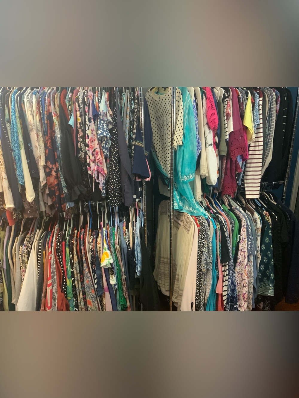 Mixed Women's Tops Lot - Multi-Color Assortment